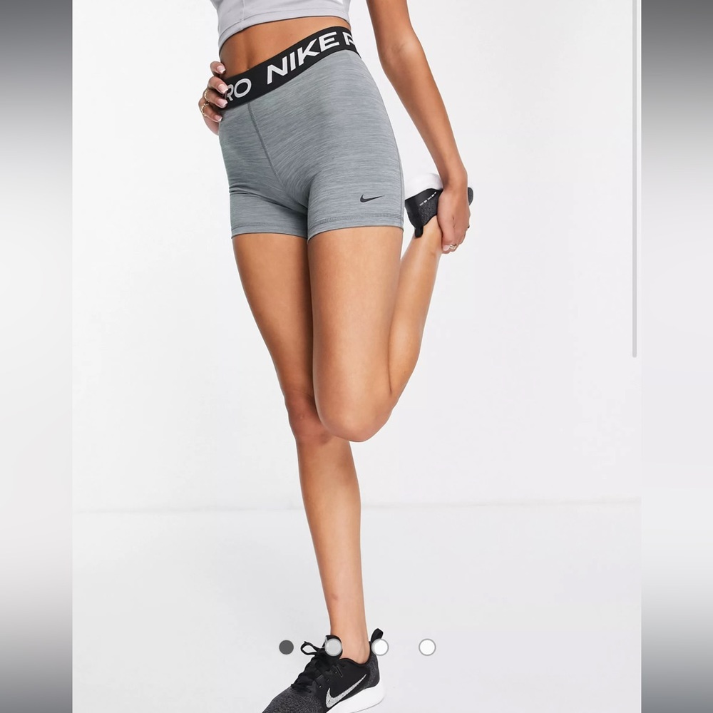 NEW Nike biker shorts
